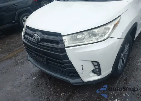 2018 Toyota Highlander Xle из США, поврежденный, VIN 5TDJZRFH6JS528653